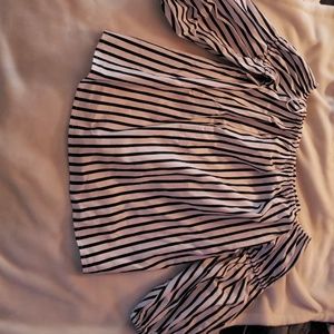 NWOT Off the shoulder , 3/4 sleeve shirt